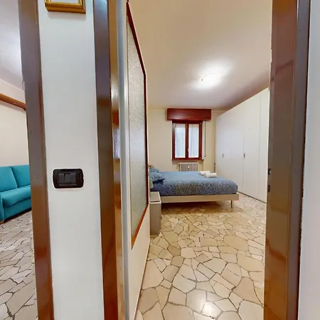 Massarenti Apartment