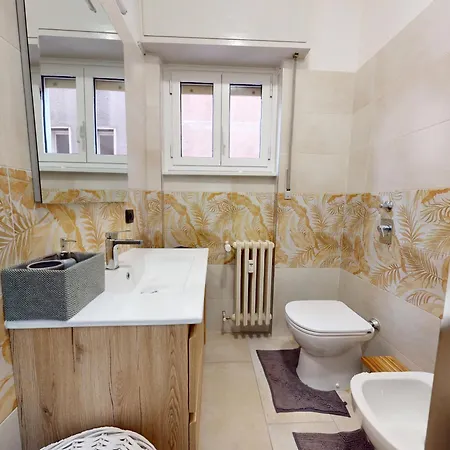 Massarenti Apartment *
